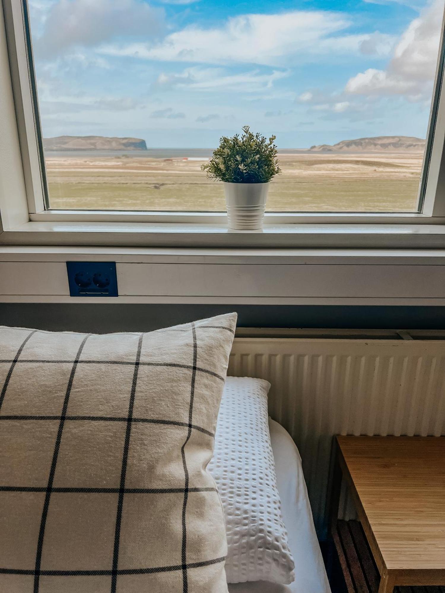 Guesthouse Reynir Vík Eksteriør billede