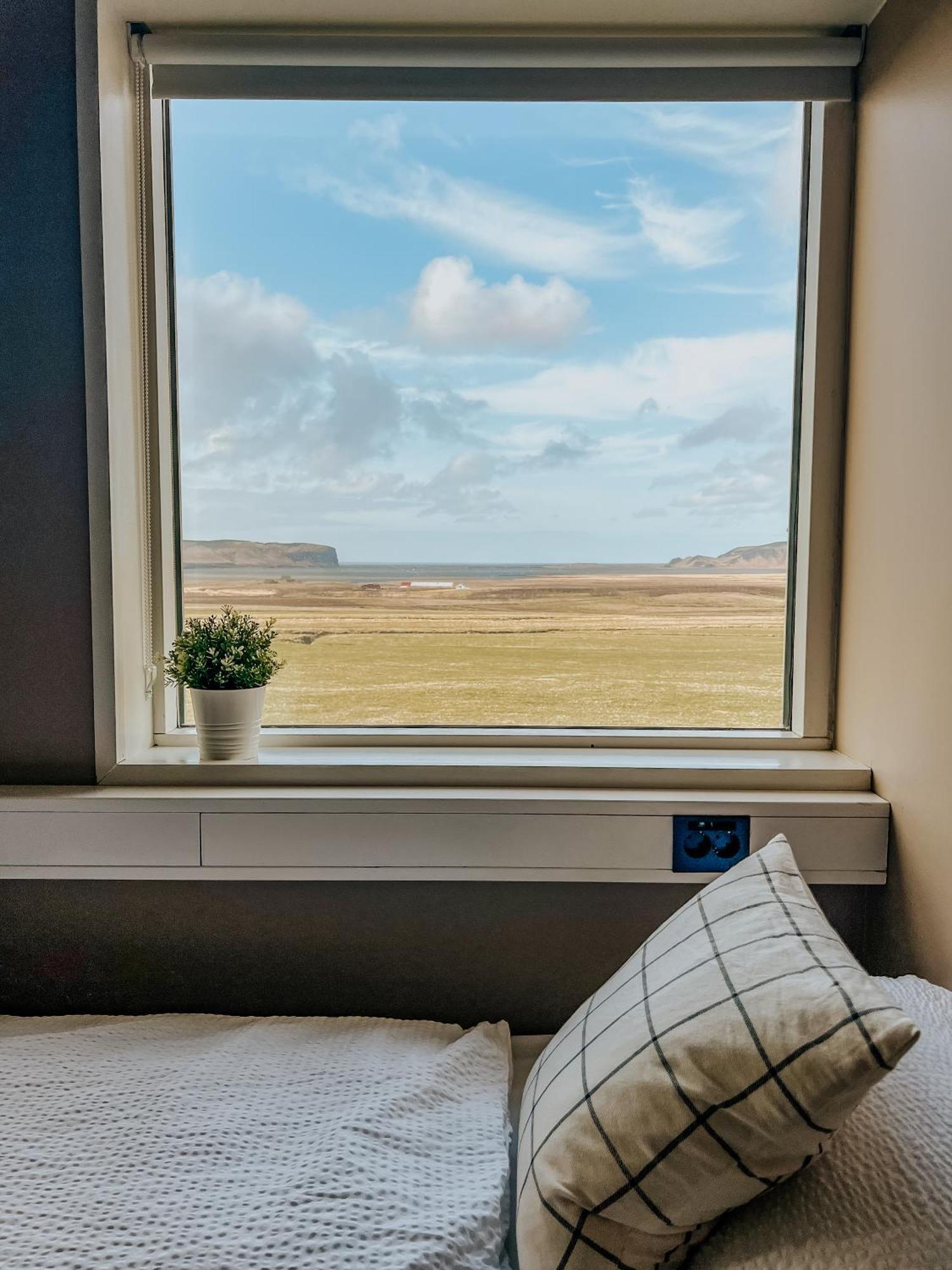 Guesthouse Reynir Vík Eksteriør billede