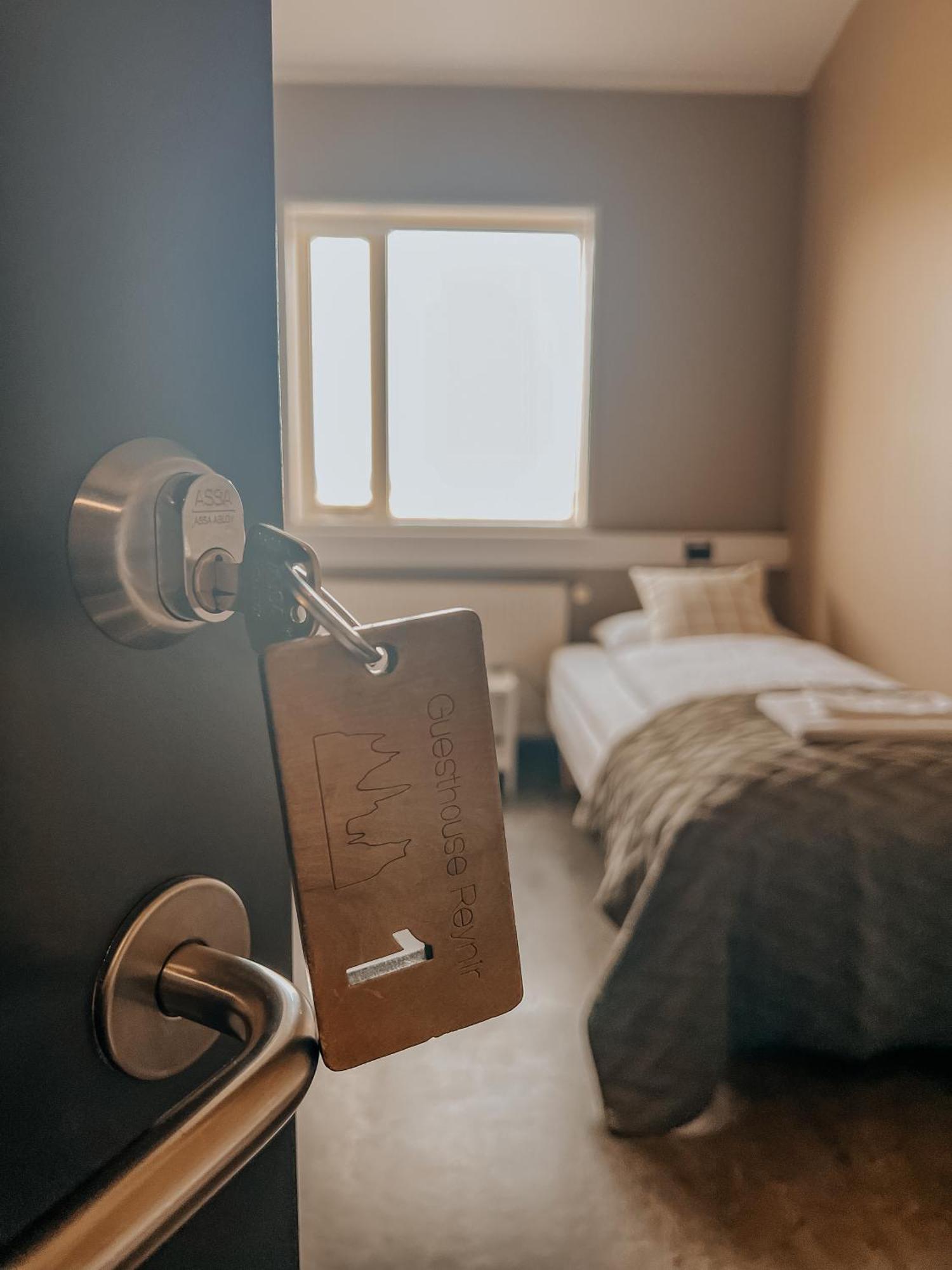 Guesthouse Reynir Vík Eksteriør billede